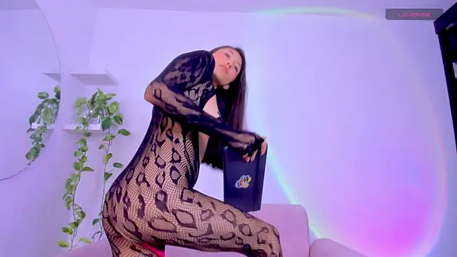 Catbaby888  online show from April 21, 12:45 pm