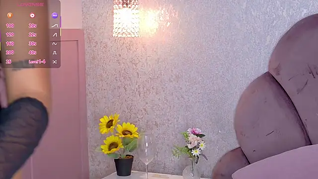 Salome Diaz  online show from November 10, 4:51 am