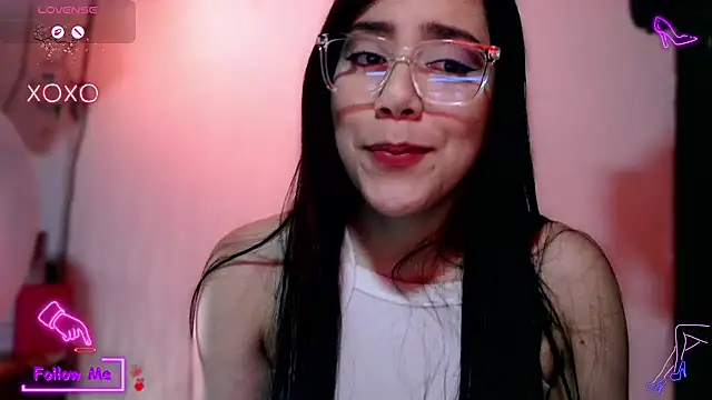 LauGrayJ online show from October 22, 10:15 pm