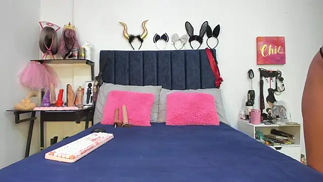 emmily giraldo online show from March 5, 12:56 pm