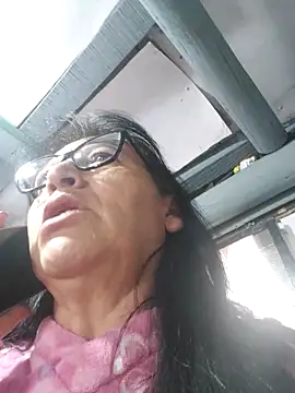 clarita 01 online show from March 14, 1:23 pm