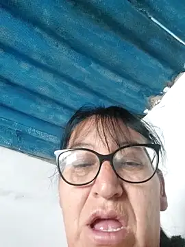 clarita 01 online show from December 21, 1:59 pm