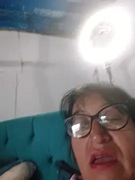 clarita 01 online show from January 18, 2:24 pm