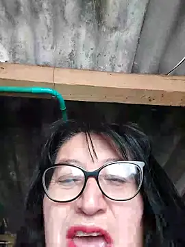 clarita 01 online show from October 30, 12:06 pm