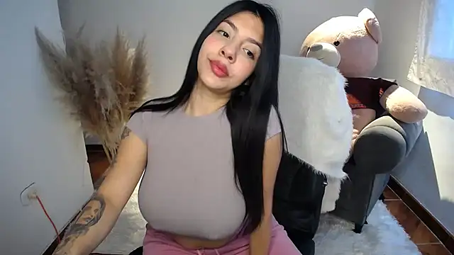 Alin Aly online show from December 1, 2:42 pm