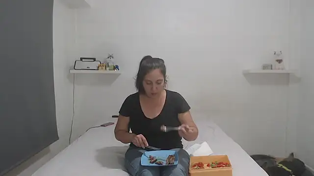 lulitasexy online show from March 22, 1:22 am