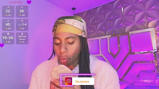 Queen perla  online show from March 29, 5:34 pm