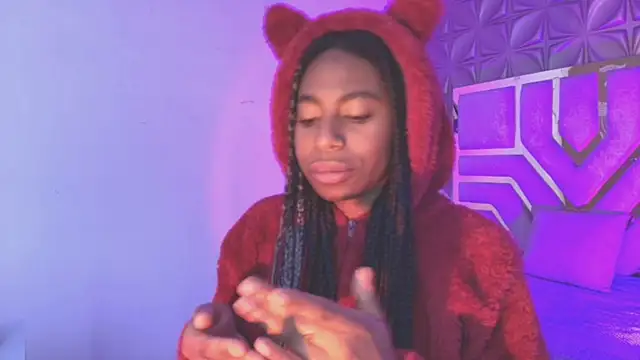 Queen perla  online show from April 1, 12:17 pm