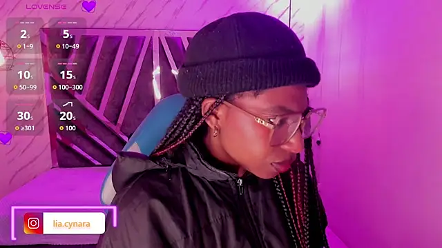 Queen perla  online show from October 2, 12:10 pm