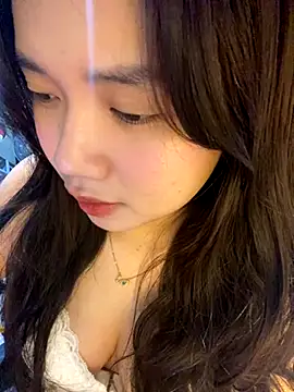 Hotellinh12 online show from October 11, 4:31 pm