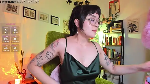  Insomnia   online show from December 18, 12:15 am