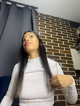Valentinabaker online show from May 17, 4:11 am