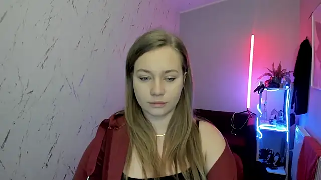 holly xglam online show from January 8, 8:46 pm