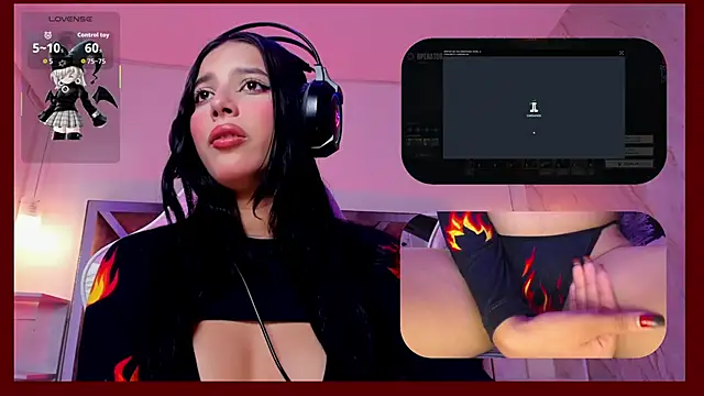 SweetieCloe  online show from April 15, 9:26 pm