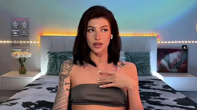 ellie miu online show from April 20, 7:39 pm