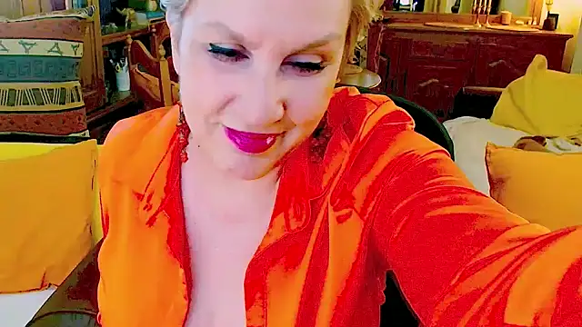 GattonaBiondona online show from April 29, 8:17 am