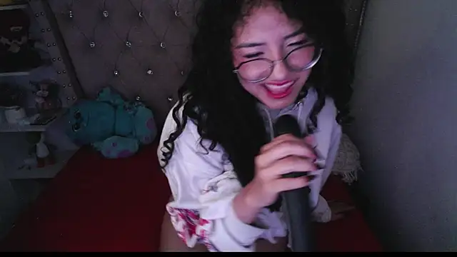 CherieCurl online show from November 4, 3:33 am