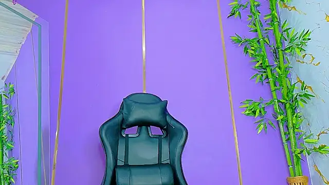 scarlet-jonesx online show from October 9, 12:15 am