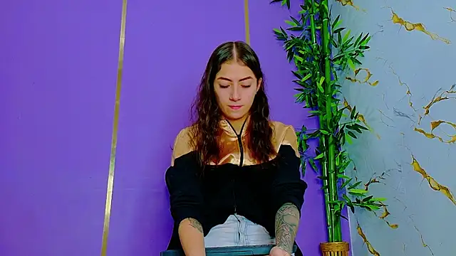 scarlet-jonesx online show from September 26, 12:41 am