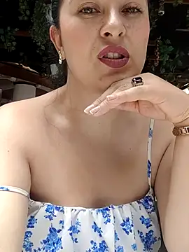 LisbethMoore  online show from September 25, 5:22 pm