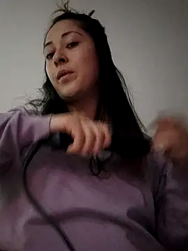 LisbethMoore  online show from April 17, 11:40 pm