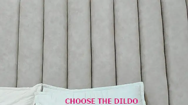 FreyaMoller online show from October 1, 7:19 pm