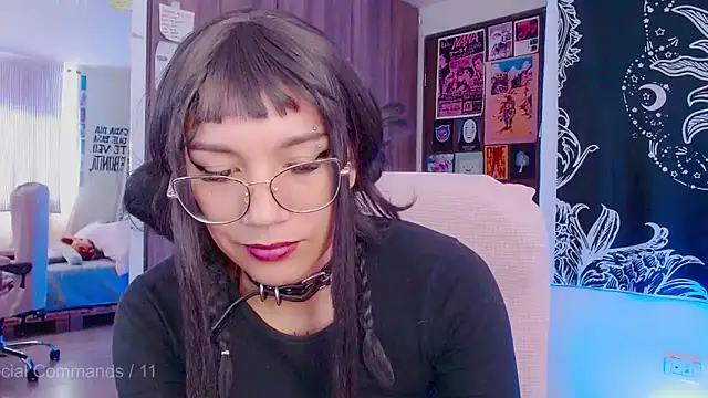 melissahowl online show from September 13, 5:43 pm