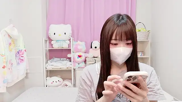 Mia--meow online show from September 22, 1:09 pm