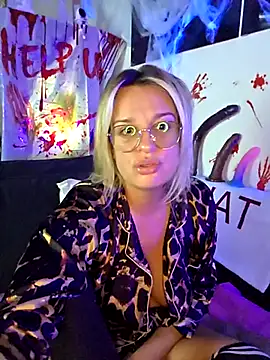 SpicyVicky online show from October 17, 4:59 am