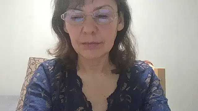 HollyJewel online show from March 24, 6:24 pm