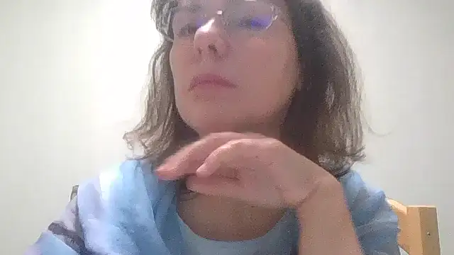 HollyJewel online show from November 27, 7:28 pm