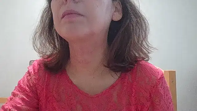 HollyJewel online show from December 16, 9:15 am