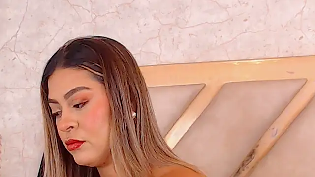 JoannaStanford online show from March 3, 11:00 pm