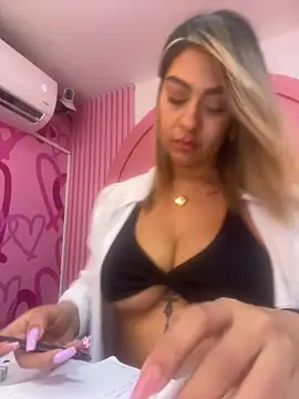 JoannaStanford online show from September 12, 8:38 pm