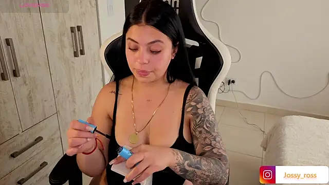 Victoryyy  online show from March 5, 8:48 pm