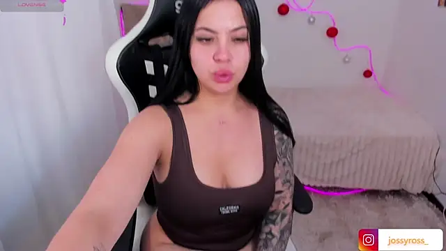 Victoryyy  online show from November 18, 6:09 pm