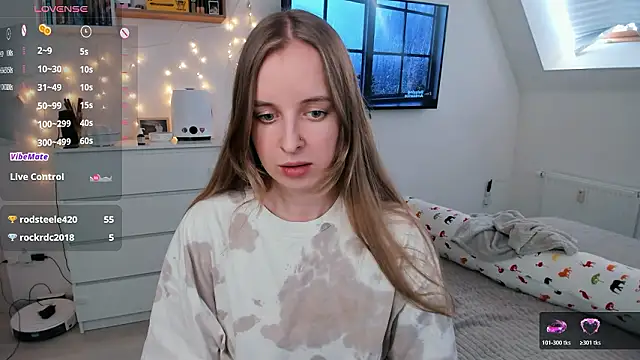 violet blue eyes online show from March 6, 1:06 pm