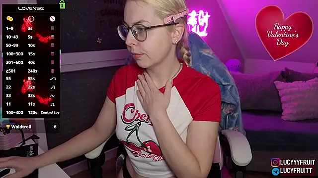 Livewithlucy online show from February 17, 8:24 am