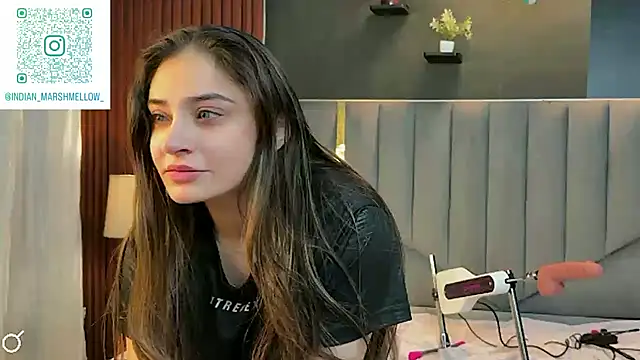 demieliss online show from November 4, 6:24 pm