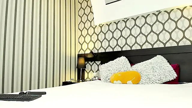 BrunetteKaty online show from November 13, 10:47 am