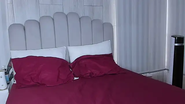 mileyerikson online show from October 6, 1:06 pm