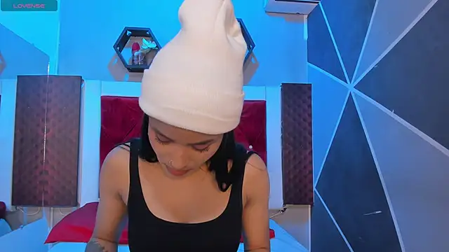 Karoll014 online show from September 12, 12:12 pm