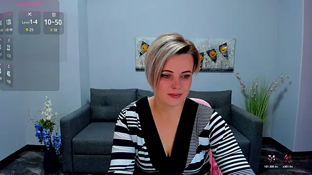 Julia Wilsone online show from November 2, 6:39 am