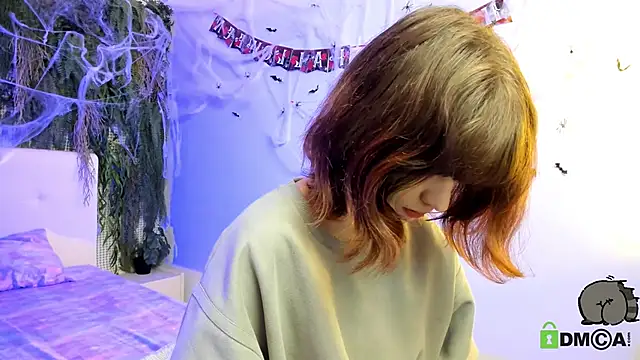 Alina Mills online show from October 28, 9:04 am