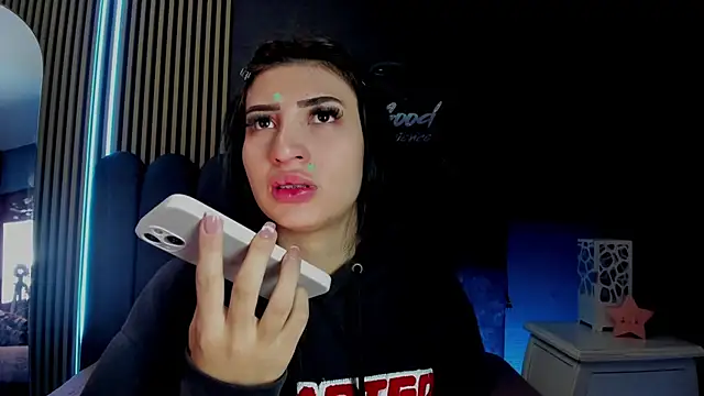 Nicolette ks  online show from June 26, 5:20 am