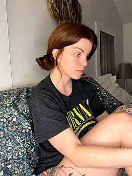 wildefaye online show from November 22, 2:03 am