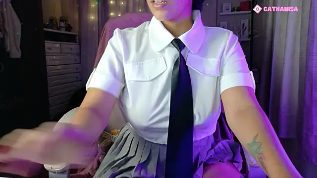 AllisonCatUwU online show from October 18, 3:37 pm