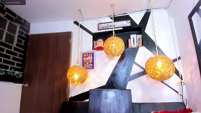 victoria aleia  online show from January 13, 12:38 am