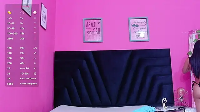 littleebluee online show from March 7, 3:13 am