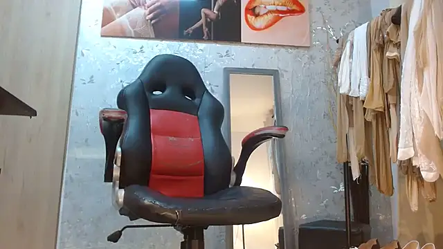 Samantabrown  online show from March 5, 11:28 am